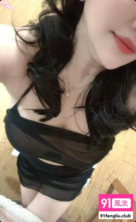 胸特大的爆乳御姐